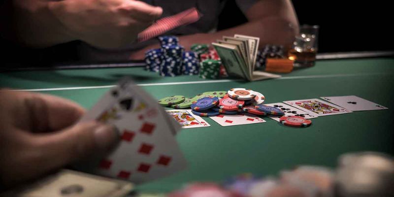 Thứ tự đánh bài trong Poker